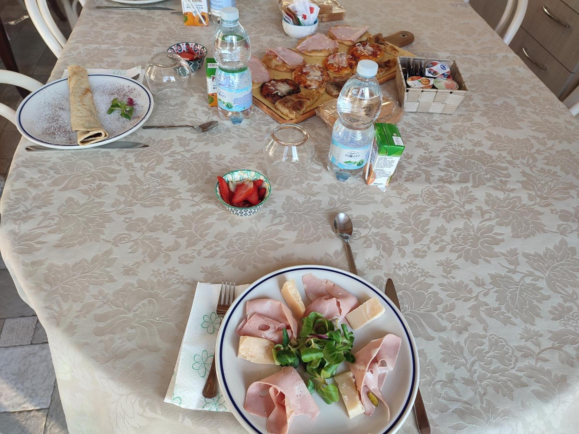 Licciana Nardi B&B Cadrecca Tra Terra Luna E Mare מראה חיצוני תמונה